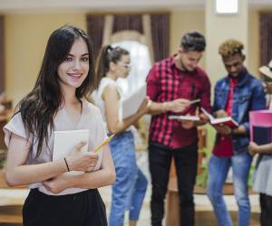 <i>Estudiantes de Derecho de la Universidad Tecnológica de Honduras (UTH) se preparan para enfrentar los desafíos del mundo jurídico moderno, en busca de un Honduras más justa y equitativa.</i>