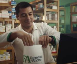 <i>Farmacias del Ahorro se compromete a ofrecer productos farmacéuticos de alta calidad y servicios convenientes para mejorar la experiencia de sus clientes en todo momento.</i>