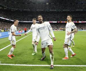 Real Madrid liquida a Barcelona en el clásico español y se acerca a un nuevo título