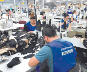 La industria manufacturera es uno de los sectores productivos más afectados con la pérdida de empleos en el país.