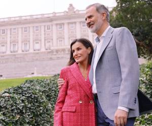 El rey Felipe VI y la reina Letizia de España celebran este miércoles 20 años de matrimonio. A lo largo de los años han cultivado una imagen muy alejada de los escándalos de la era Juan Carlos, con la que han buscado modernizar a la monarquía española.