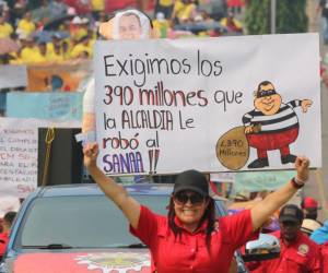 Ambiente de la gran marcha por el Día del Trabajador en Tegucigalpa.
