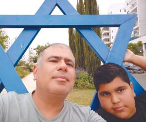 Beni Jacob se estableció en Israel después de vivir varios años en Honduras, específicamente, en San Pedro Sula.