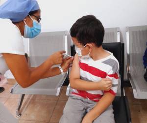 Autoridades de Salud hicieron un llamado a padres de familia para llevar a sus hijos a los centros de vacunación.