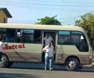 VIDEO: Captan momento cuando asaltante mata a ayudante de bus en barrio Barandillas