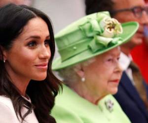 En esta foto aparecen Meghan Markle y la reina Isabel en su primera salida juntas.