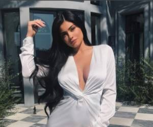 Esta es la foto que inspiró el disfraz de la empresaria Kylie Jenner. Fotos: Instagram Kylie Jenner.