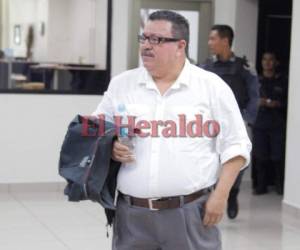 Óscar Kilgore llegó este viernes a los tribunales de justicia de San Pedro Sula.