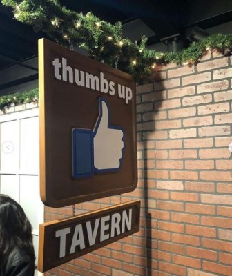 FOTOS: La extravagante y lujosa fiesta que Facebook le dio a sus empleados por Navidad