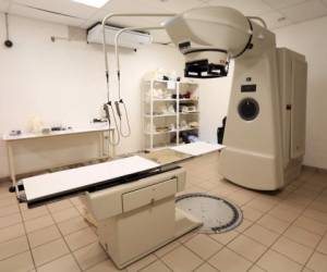 Las máquinas de cobalto de las salas oncológicas del hospital son antiguas. Las autoridades estiman que el fallo es por falta de repuestos. Foto: EL HERALDO.