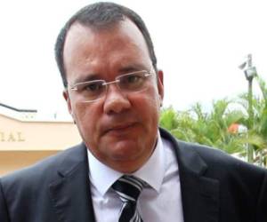 El periodista hondureño Renato Álvarez descarta lanzamiento a la presidencia.