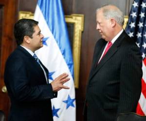 El Consejero del Departamento de Estado, Thommas Shannon, se reunió con el presidente Hernández.