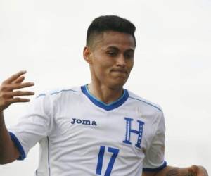 El volante ANdy Nájar anotó dos de los tres goles del triunfo de Honduras.