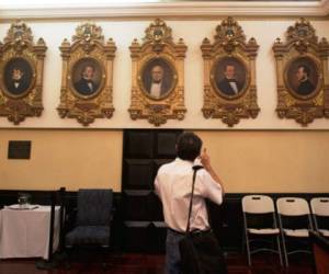 Estado. En el Salón de Expresidentes de la República, ubicado en la Asamblea Legislativa de Costa Rica, aparece el retrato de Morazán junto a otros estadistas de este hermano país, que de esta forma reconoce el período de gobierno del prócer.