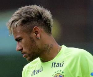 Mientras Neymar atraviesa el mejor momento de su carrera, sus problemas fiscales no dejan de crecer.
