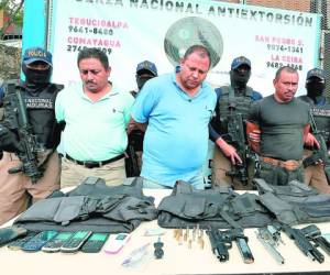 La FNA capturó a tres presuntos miembros de una banda de sicarios y extorsionadores tras operativos en la capital.