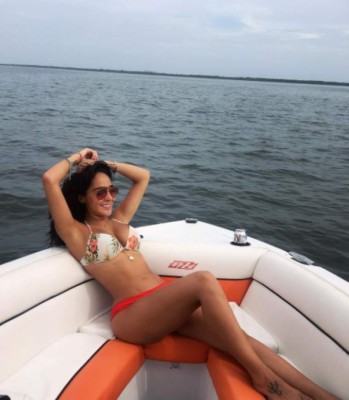 Las provocadoras fotos en bikini de Manelyk González de 'Aca Shore'