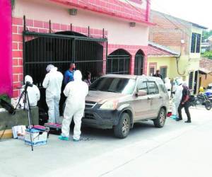 Los expertos de la DPI llegaron hasta Santa Rosa de Copán, sin embargo, fueron sacados de la escena del crimen por órdenes de las autoridades del Ministerio Público.