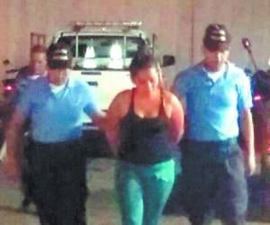 Por posesión y tráfico de drogas fue presentada al juzgado la joven Ruth Nohemí Cruz, capturada en Comayagüela.