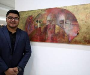 Emerson Valle invita al público a consumir arte, iniciando por lo hecho en Honduras.