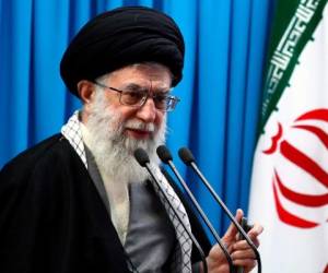 Según Jamenei, Estados Unidos mató 'de forma cobarde' al comandante más efectivo en la lucha contra el grupo extremista Estado Islámico al acabar con la vida del general Qassem Soleimani en un ataque aéreo en Bagdad.