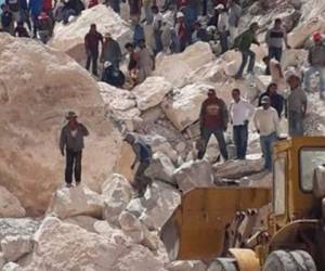 Los trabajos de rescate concluyeron la madrugada del jueves, agregaron las autoridades.