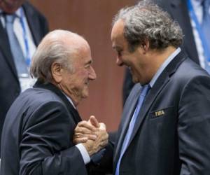 Blatter y Platini suspendidos de la FIFA por ocho años