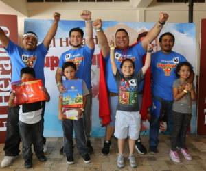 Entre reñidos desafíos y energías al limite más de una treintena de participantes propiciaron un merecido homenaje a los padres hondureños durante la octava edición de Súper Papá EL HERALDO 2018.