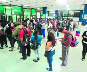 Alrededor de siete millones de pacientes acuden al Seguro Social para recibir atención médica, foto: EL HERALDO.