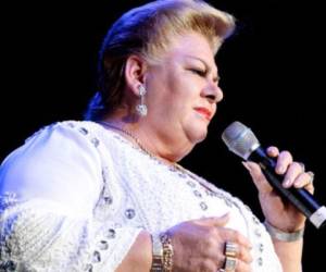 Paquita la del Barrio es una exitosa cantante mexicana.