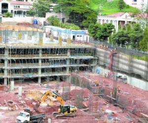 El Centro Cívico Gubernamental (CCG) sigue avanzando en la construcción de las diferentes torres.