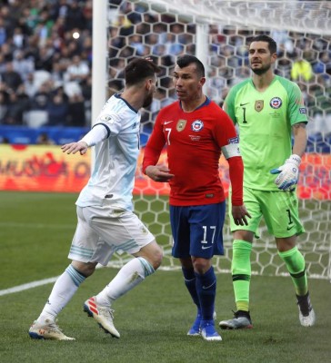 En 10 fotos: Así fue la falta por la que Leo Messi fue expulsado ante Chile en Copa América