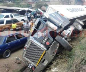 Afortunadamente el incidente no dejó personas lesionadas (Foto: Estalin Irías/ El Heraldo Honduras/ Noticias de Honduras)