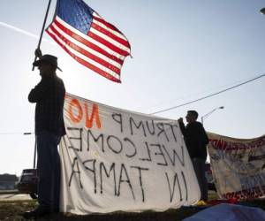 Defensores de los inmigrantes dicen que muchos de ellos tienen miedo de enviar sus hijos a la escuela (Foto: AP/ El Heraldo Honduras/ Noticias de Honduras)