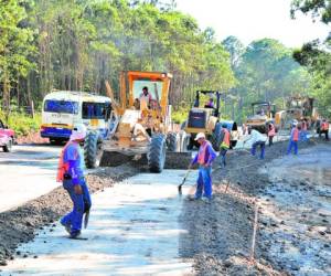 Este año continuará la construcción de carreteras, proyectos que están en ejecución y otros que arrancarán hacia las zonas olvidadas.