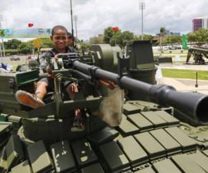 La muestra busca compartir las capacidades militares de cara al 38 aniversario del Ejército, que se celebra el 2 de septiembre. (Foto: AFP/ El Heraldo Honduras/ Noticias de Honduras)