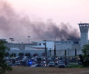 Unos 56 presos en el pabellón psiquiátrico quemaron unas 200 celdas y muebles (Foto: AFP/ El Heraldo Honduras/ Noticias de Honduras)