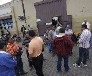 Hasta ayer por la tarde, los trabajadores no habían recibido respuesta.