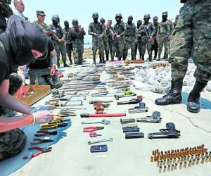 Cuatro armas de fuego, municiones y drogas, entre otras evidencias, incautaron en la Penitenciaría Nacional de Támara.