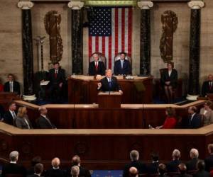El presidente Donald Trump pronuncia su discurso sobre el Estado de la Unión en una sesión conjunta del Congreso en Capitol Hill en Washington, el martes 30 de enero de 2018. (AP Photo / Susan Walsh).
