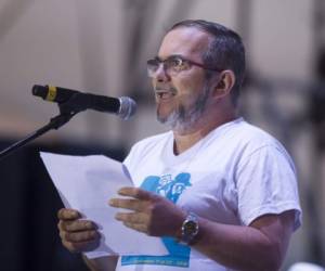 Jiménez, también conocido como Timochenko, agregó que por el resultado del plebiscito 'sabemos que nuestro reto como movimiento político es todavía más grande (Foto AP/ El Heraldo Honduras)