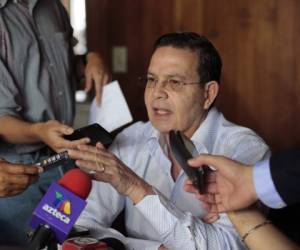 Rafael Callejas manifestó que está totalmente de acuerdo en que se dé la reelección y que esta debe ser continua y no alterna.