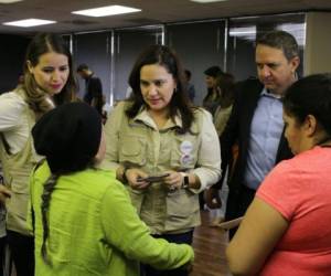 Los líderes de organizaciones y asociaciones de hondureños como Rose Mary Hernández, presidenta de la Asociación Hondureña Unificada de Louisiana, se mostró agradecida por el acercamiento del Gobierno.