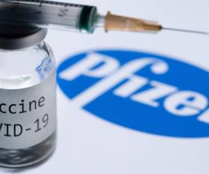 El 2 de diciembre de 2020, Gran Bretaña se convirtió en el primer país en aprobar la vacuna Covid-19 de Pfizer-BioNTech para uso general. Foto: AFP