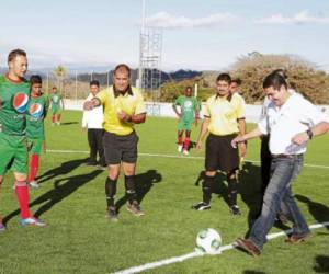 Juan Orlando Hernández durante la inauguración del estadio de Gracias, Lempira.