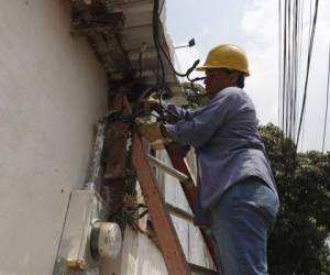 Se espera que al cierre de 2018 el 80% de las viviendas de Honduras cuenten con el servicio eléctrico.