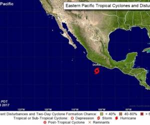 El Centro dijo esperar que Dora traiga de 2.5 a 7.5 centímetros de lluvia (1 a 3 pulgadas) a las zonas costeras