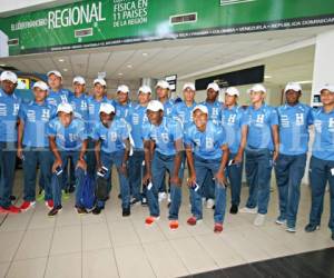 Los seleccionados posaron para la foto oficial previo a su viaje a Panamá (Foto: Efraín Salgado/EL HERALDO)