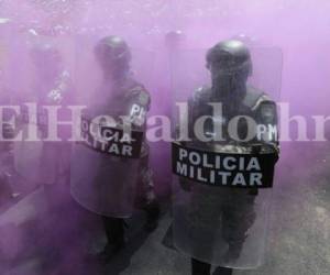 Los militares mostraron sus destrezas y habilidades durante su presentación en el Estadio Nacional Tiburcio Carias Andino, foto: Juan Salgado/EL HERALDO.