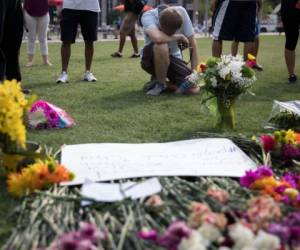 El tiroteo suscitado la madrugada del domingo en una discoteca gay de Orlando y que dejó al menos 50 muertos es el más mortal de la historia de los Estados Unidos, foto: AFP.